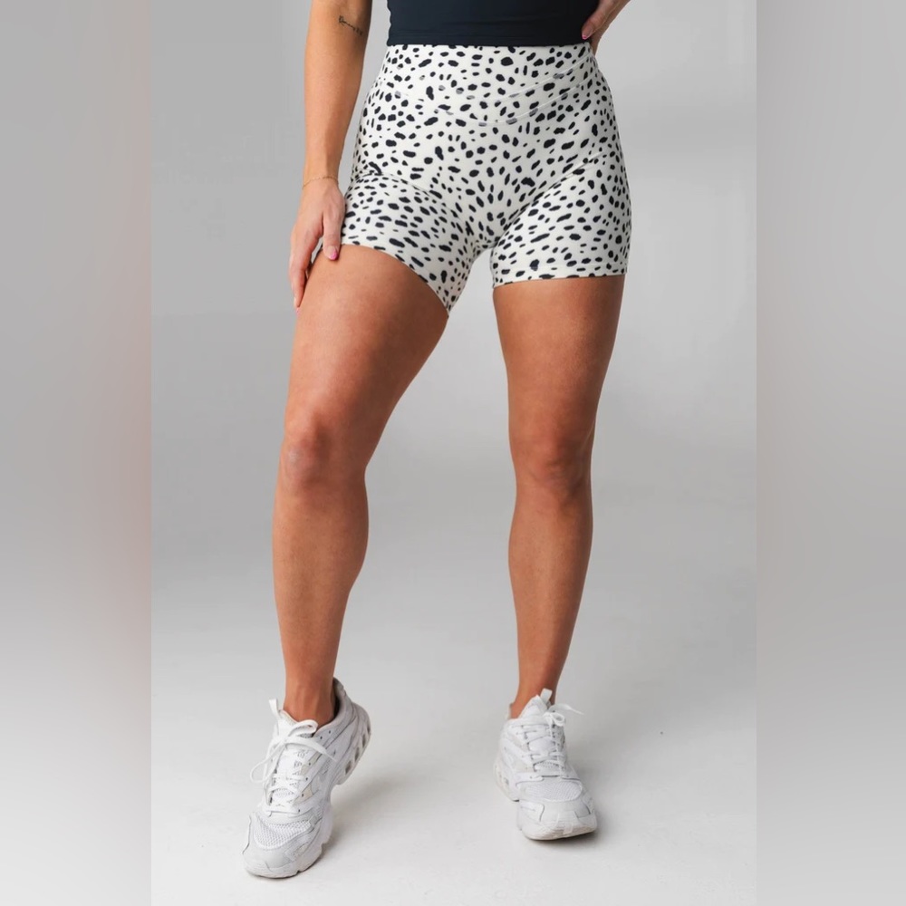 Vitality Ascend II Volley Short - Snow Leopard